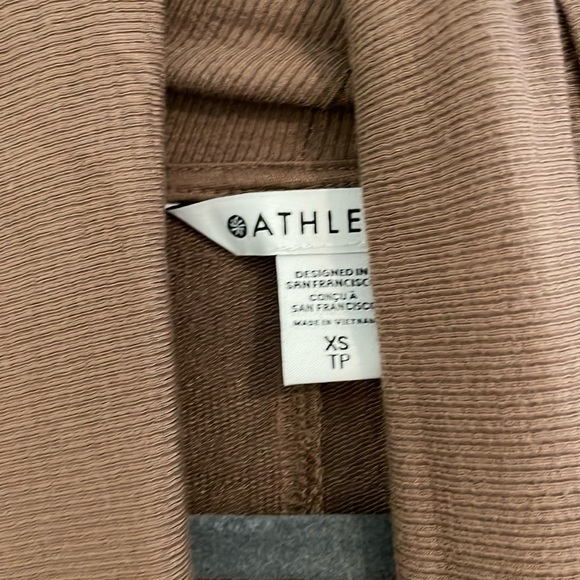 Athleta Pranayama Restore Wrap in Rustic Beige XS - Picture 3 of 3